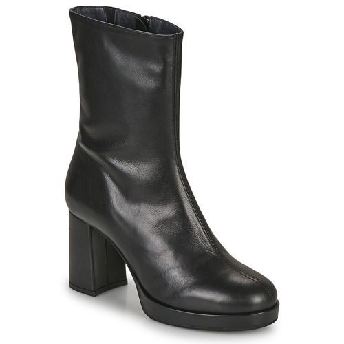 Stivaletti Myma 6786-CUIR-NOIR neri per donna, eleganti e versatili, ideali per ogni occasione. Realizzati in pelle di alta qualità, offrono comfort e stile. Perfetti per outfit casual o serali. Acquista ora questi stivaletti donna di tendenza!