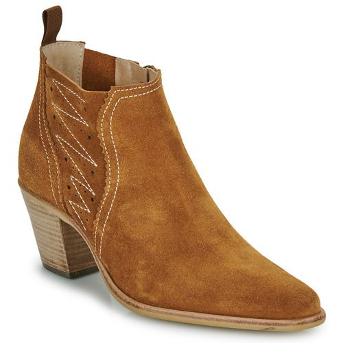 Stivaletti Donna Muratti ROPARS Marrone. Eleganti e raffinate scarpe alla moda, realizzate in pelle di alta qualità, ideali per ogni occasione. Design versatile e comfort eccezionale, perfetti per l'autunno e l'inverno. Acquista ora i Stivaletti Muratti ROPARS Marrone e completa il tuo look con stile.