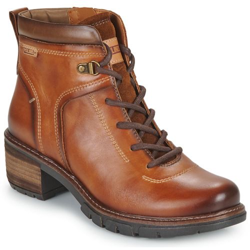 Stivaletti Pikolinos SAN SEBASTIAN W1T Marrone per Donna, eleganti e comodi, realizzati in pelle di alta qualità, perfetti per ogni occasione, con suola resistente e design raffinato. Ideali per completare il tuo outfit con stile. Acquista ora questi stivaletti di tendenza!