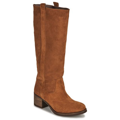 Stivale Donna Betty London LOUANE Marrone, elegante e versatile, ideale per ogni occasione. Realizzato in materiale di alta qualità, questo stivale offre comfort e stile. Perfetto per completare un look chic e alla moda, ideale da abbinare a jeans, gonne o abiti. Acquista ora e aggiungi un tocco di classe al tuo guardaroba!