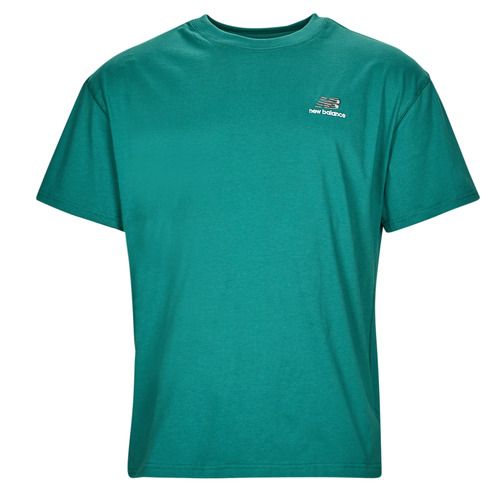 T-shirt New Balance Uni-ssentials in cotone verde, maniche corte, perfetta per donne che cercano stile e comfort. Ideale per outfit casual e sportivi, questa t-shirt è realizzata con materiali di alta qualità, garantendo durata e una vestibilità eccellente. Aggiungi un tocco di freschezza al tuo guardaroba con questa must-have della collezione New Balance.