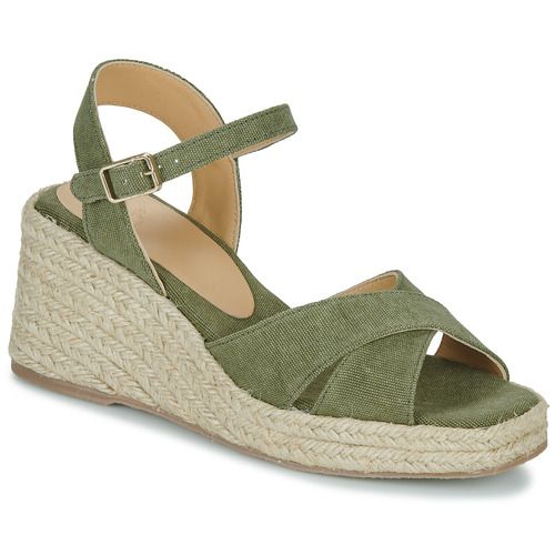 Espadrillas Donna Castaner THEA Kaki - Eleganti e comode, queste espadrillas in tonalità kaki sono perfette per l'estate. Realizzate con materiali di alta qualità, offrono un tocco di stile e versatilità per ogni outfit. Ideali per passeggiate al mare o uscite in città, queste calzature sono un must-have nel tuo guardaroba. Scopri il comfort e il design unico delle espadrillas Castaner THEA Kaki.