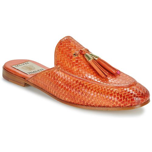 "Melvin & Hamilton SCARLETT 2 Arancio Ciabatta Donna elegante e comoda, ideale per la stagione estiva. Design unico con dettagli raffinati, perfetta per occasioni casual e aperitivi. Acquista ora le ciabatte SCARLETT 2 per un look alla moda."