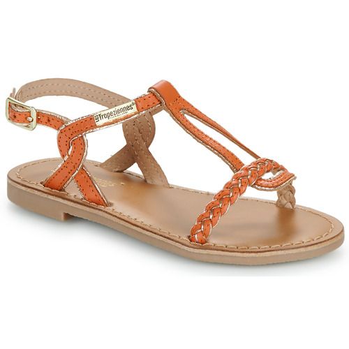 Sandali Les Tropéziennes par M Belarbi BAPPY per bambina in color arancio, perfetti per la stagione estiva. Questi sandali eleganti e comodi sono ideali per abbinare qualsiasi outfit estivo. Design alla moda e materiali di alta qualità per garantire comfort e stile. Acquista i sandali Les Tropéziennes per il tuo look estivo!