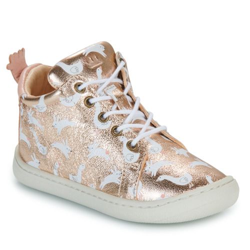 Scarpe Easy Peasy per bambina ragazza MY DEBOO LACET in rosa, eleganti e morbide, ideali per per offrire comfort e stile ai piedi delle più piccole. Perfette per ogni occasione, queste scarpe sono realizzate con materiali di alta qualità, garantendo durata e resistenza. Acquista le scarpette Easy Peasy per dare un tocco di colore e vivacità al guardaroba delle tue bambine.