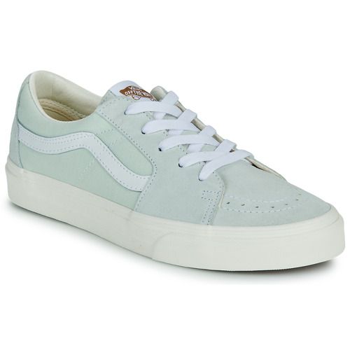 Sneakers basse Vans SK8-Low Blu per Donna, eleganti e versatili, ideali per un look casual e alla moda. Queste scarpe offrono comfort e stile, perfette per ogni occasione. Acquista ora le tue Vans SK8-Low Blu e aggiungi un tocco trendy al tuo guardaroba!