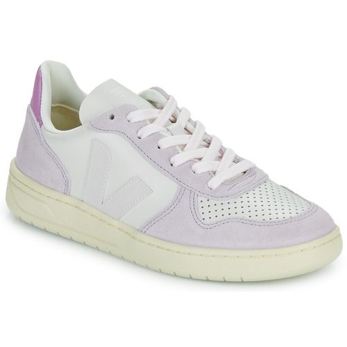 Sneakers basse Veja V-10 Bianco per donna, eleganti e alla moda, realizzate in pelle ecologica. Design versatile ideale per ogni outfit, comfort e stile per le tue passeggiate quotidiane. Acquista le migliori sneakers sostenibili sul mercato!