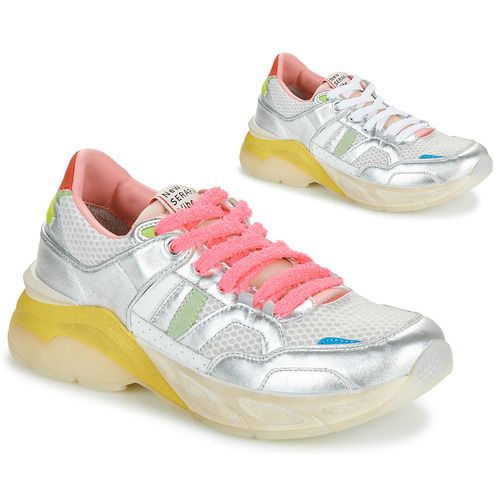 Sneakers basse Serafini VIBE Argento per Donna, eleganti e alla moda, perfette per ogni occasione. Design contemporaneo con dettagli lucidi, ideali per completare look casual e chic. Comode e versatili, queste sneakers sono un must-have della stagione. Acquista ora le Serafini VIBE Argento e porta il tuo stile a un nuovo livello!