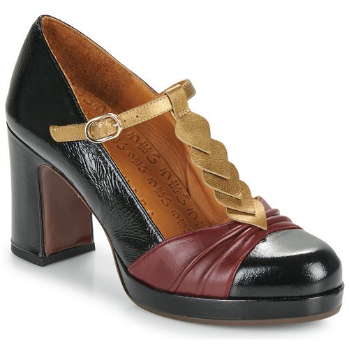 Décolleté Donna Chie Mihara DEMAS in Nero, elegante scarpa con tacco, perfetta per occasioni formali e quotidiane. Realizzata con materiali di alta qualità, questa calzatura offre comfort e stile nonché un design sofisticato. Ideale per completare look chic e alla moda, adatta per ogni stagione. Acquista ora per esaltare il tuo guardaroba!