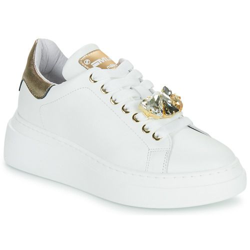 Sneakers basse Meline MELIGOLD in bianco per donna, caratterizzate da un design elegante e moderno. Queste scarpe trendy offrono comfort eccezionale e versatilità, ideali per ogni occasione. Acquista ora le sneakers Meline MELIGOLD per un look chic e alla moda.