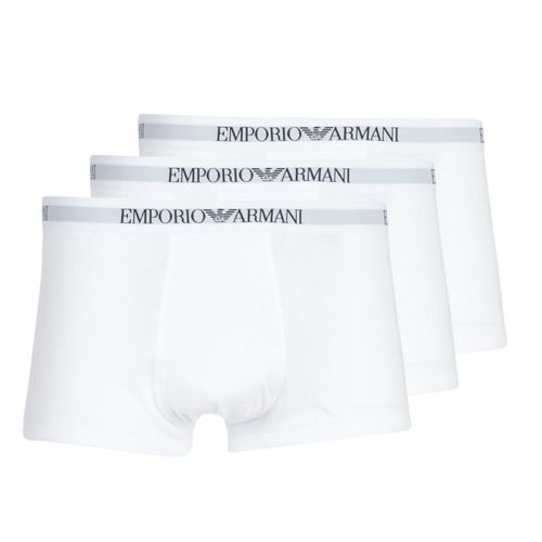 Boxer uomo Emporio Armani CC722-PACK DE 3 Bianco, set di 3 boxer in cotone di alta qualità, con logo distintivo Emporio Armani. Comfort e stile per l'abbigliamento intimo maschile, ideale per un look moderno e raffinato. Acquista ora il tuo set di boxer uomo Emporio Armani per un tocco di eleganza quotidiana.