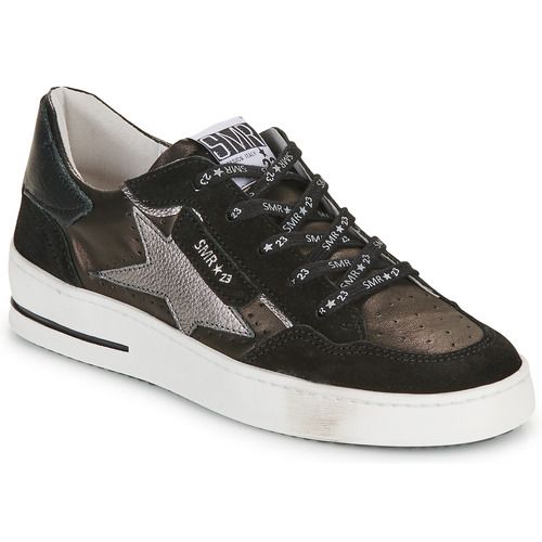 Sneakers basse Donna Semerdjian ALE Nero, eleganti e trendy, perfette per un look casual e moderno. Realizzate con materiali di alta qualità, queste scarpe offrono comfort e stile per ogni occasione. Acquista ora le tue Semerdjian ALE Nero per esaltare il tuo guardaroba con un tocco di classe.