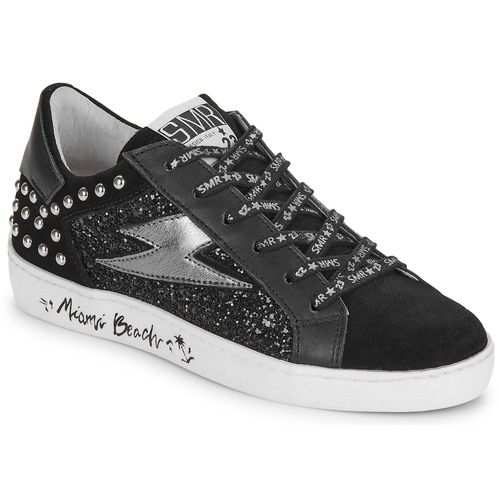 Sneakers basse Semerdjian ROY in nero per donna, eleganti e versatili, perfette per ogni occasione. Realizzate in materiali di alta qualità, queste sneakers offrono comfort e stile. Ideali per completare look casual o sportivi, sono un must-have per ogni guardaroba femminile. Scopri il tuo nuovo paio di sneakers Semerdjian ROY e aggiungi un tocco di classe al tuo outfit.