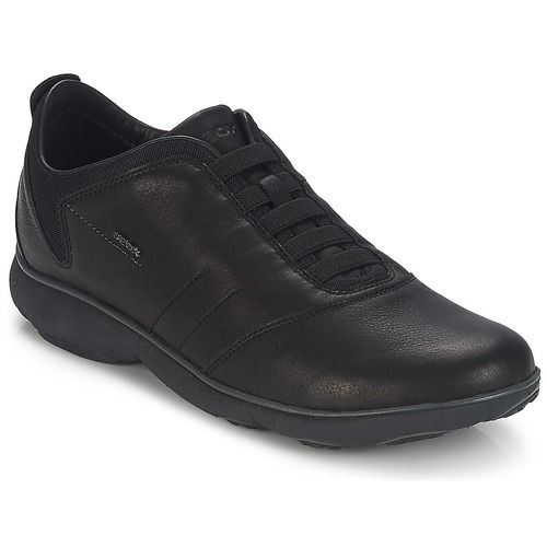 Sneakers uomo Geox NEBULA B Nero, eleganti e comode, perfette per ogni occasione. Realizzate con tecnologia innovativa per una traspirabilità superiore, offrono un comfort eccezionale per tutto il giorno. L'estetica moderna e il design versatile le rendono ideali per outfit casual e sportivi. Acquista ora le Geox NEBULA B Nero per un perfetto equilibrio tra stile e funzionalità.