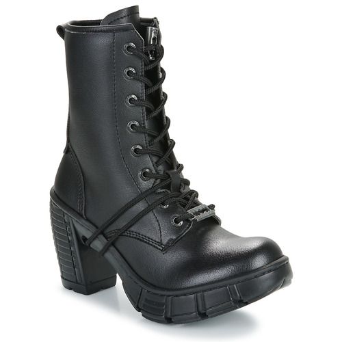 Stivaletti Donna New Rock TRICAS in Nero, modelli eleganti e moderni, ideali per ogni occasione. Design unico e accattivante, realizzati con materiali di alta qualità per garantire comfort e durata. Perfetti per completare il tuo look alla moda. Acquista ora per aggiungere un tocco di stile al tuo guardaroba.
