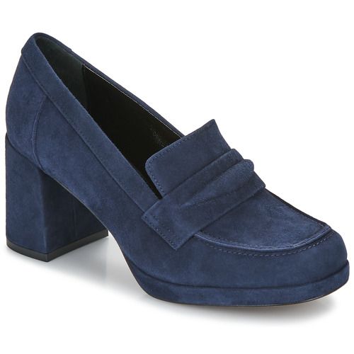 Mocassini Donna JB Martin ALEPO Blu in morbido materiale, ideali per un look elegante e raffinato. Perfetti per ogni occasione, questi mocassini combinano comfort e stile, rendendoli un must-have nel guardaroba femminile. Scarpe di alta qualità, con dettagli curati, perfette per completare outfit da lavoro o casual. Acquista ora i mocassini JB Martin ALEPO Blu e aggiungi un tocco di classe al tuo stile.