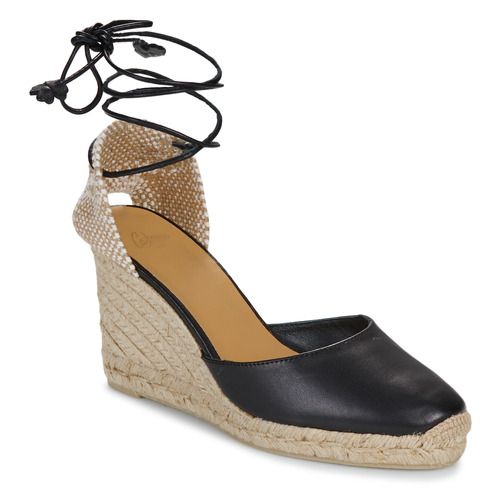 Espadrillas donna Castaner CARINA in nero, eleganti e confortevoli, ideali per look estivi e casual. Perfette per ogni occasione, queste espadrillas offrono stile e comodità, realizzate con materiali di alta qualità. Aggiungi un tocco di classe al tuo guardaroba con le espadrillas Castaner CARINA.
