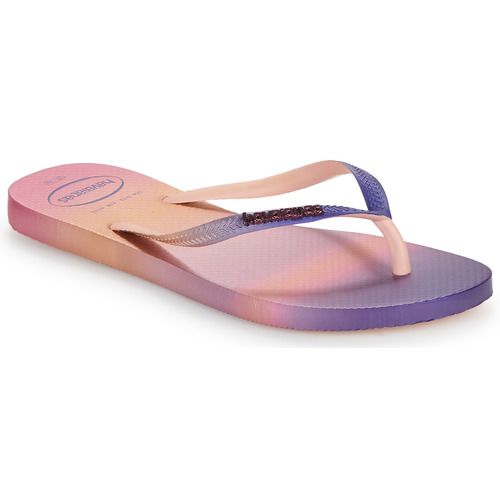 Infradito Havaianas SLIM GRADIENT SUNSET Rosa per donna, eleganti e confortevoli. Perfette per l'estate, queste infradito offrono un design trendy con sfumature di colore ispirate al tramonto. Realizzate in materiali di alta qualità, garantiscono durabilità e comodità per qualsiasi occasione. Acquista ora le Havaianas SLIM GRADIENT SUNSET Rosa e aggiungi un tocco di stile al tuo guardaroba estivo.