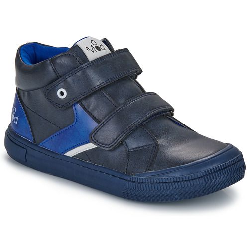 Mod'8 Scarpe bambino ragazzo TIFUN Blu, scarpe eleganti e comode per bambini, perfette per ogni occasione. Design moderno e versatile, realizzate con materiali di alta qualità per garantire comfort e durata. Ideali per l'abbigliamento casual o sportivo, queste scarpe blu sono un must-have nel guardaroba dei più piccoli. Disponibili in diverse taglie, offrono un'ottima vestibilità e supporto durante la crescita.