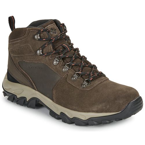Scarpe da trekking uomo Columbia NEWTON RIDGE PLUS II SUEDE WP in marrone, caratterizzate da una robusta costruzione in suede e materiali impermeabili, ideali per escursioni e attività all'aperto. Comfort e supporto eccellenti, suola antiscivolo per una migliore aderenza. Perfette per avventure in natura e trekking su terreni difficili.
