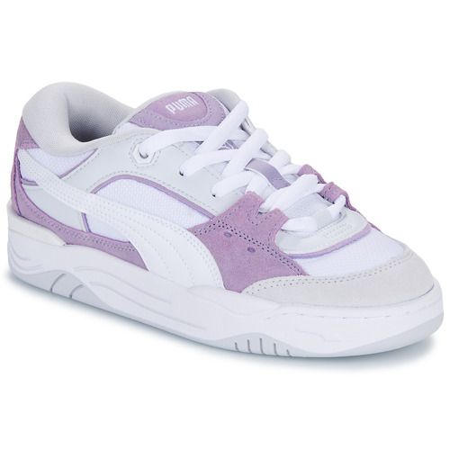 Sneakers basse Puma -180 Viola da donna, eleganti e alla moda, ideali per un look casual. Queste scarpe sportive offrono comfort e stile, perfette per ogni occasione. Scegli la qualità Puma e aggiungi un tocco di colore al tuo guardaroba con queste sneakers viola. Acquista ora le Puma -180 Viola Sneakers basse Donna per un perfetto equilibrio tra funzionalità e tendenze contemporanee.