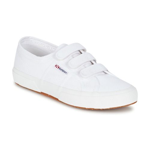 Sneakers uomo Superga 2750 COT3 VEL U Bianco, eleganti e versatili, perfette per un look casual. Realizzate in cotone di alta qualità, queste scarpe sono il simbolo del comfort e dello stile. Ideali per ogni occasione, dalla passeggiata in città all'uscita con gli amici, le Superga 2750 COT3 VEL U Bianco offrono una vestibilità impeccabile e un design classico senza tempo. Acquista ora per elevate il tuo guardaroba con queste iconiche sneakers!