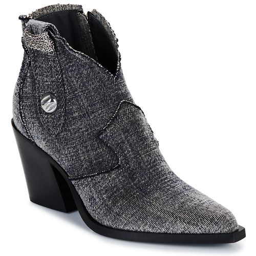 Stivaletti Donna Fru.it MADDI Grigio eleganti e alla moda, realizzati in pelle di alta qualità, ideali per ogni occasione. Design sofisticato e comfort ottimale per un look chic e versatile. Acquista ora gli stivaletti Fru.it MADDI grigi per completare il tuo guardaroba con stile.