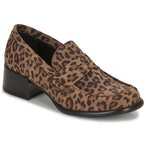 Mocassini donna JB Martin LOLIE in marrone, eleganti e versatili, perfetti per ogni occasione. Scarpe casual in pelle con design raffinato, ideali per completare il tuo outfit. Acquista ora i mocassini JB Martin LOLIE in marrone per un tocco di stile e comfort.