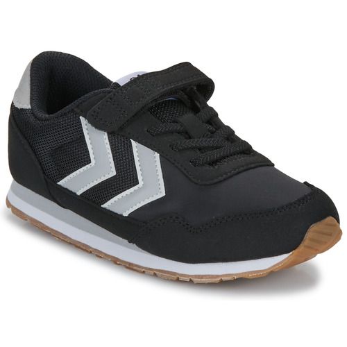 Immagine di hummel Scarpe bambino ragazzo REFLEX JR Nero, perfette per attività sportive e tempo libero. Queste scarpe offrono comfort e supporto, ideali per i giovani sportivi. Design trendy e resistente, disponibili in colore nero. Acquista ora per garantire stile e funzionalità ai tuoi ragazzi!