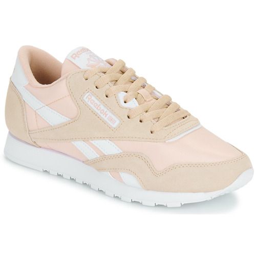 Sneakers basse Reebok Classic CLASSIC NYLON Beige per donna, eleganti e versatili, perfette per un look casual e alla moda. Progettate con materiali di alta qualità per garantire comfort e stile in ogni occasione. Scopri la combinazione ideale di design classico e performance con queste sneaker di tendenza. Acquista ora per completare il tuo guardaroba!
