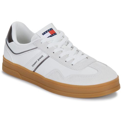 Sneakers basse Tommy Jeans THE GREENWICH Bianco per donna, eleganti e trendy, ideali per completare un look casual. Design moderno con dettagli distintivi, perfette per ogni occasione. Acquista ora per un tocco di stile e comfort!