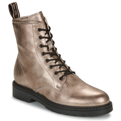Stivaletti donna NeroGiardini I412006D-406 Oro eleganti, con design sofisticato e dettagli raffinati, perfetti per ogni occasione. Ideali per completare il tuo outfit con stile e comfort. Scopri il design italiano e la qualità superiore di NeroGiardini.