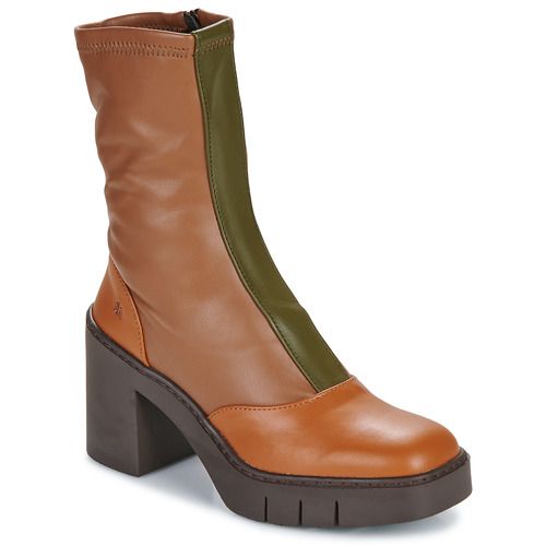 Stivaletti Donna BERNA in Marrone, eleganti e versatili, ideali per look casual e alla moda. Questi stivaletti in pelle offrono comfort e stile, perfetti per ogni occasione. Scopri la qualità dei materiali e il design contemporaneo che rendono gli Stivaletti BERNA un must-have nella tua collezione di calzature.
