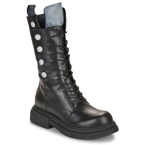 Stivaletti Donna Papucei CELIA Nero eleganti e alla moda, realizzati in pelle di alta qualità. Design versatile, perfetti per ogni occasione, con suola antiscivolo per comfort e stabilità. Aggiungi un tocco di stile al tuo guardaroba con i stivaletti CELIA, un must-have per la stagione.
