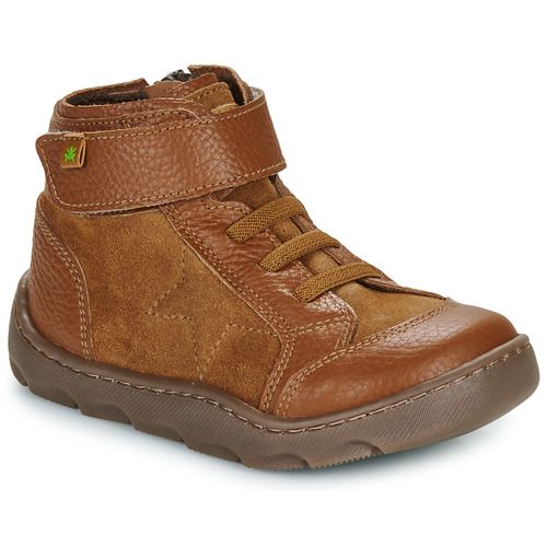Stivaletti per bambini El Naturalista Zero in marrone, ideali per ragazzo, con design alla moda e materiali di alta qualità. Perfetti per ogni occasione, offrono comfort e stile. Acquista ora gli stivaletti El Naturalista per il tuo bambino e garantisci un look trendy e pratico!