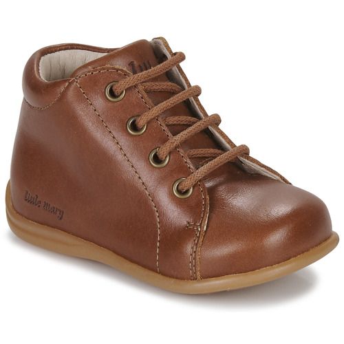 Stivaletti bambino ragazzo Little Mary IRIS Marrone, eleganti e resistenti, perfetti per ogni occasione. Realizzati con materiali di alta qualità, offrono comfort e stile per i più piccoli. Ideali per l'autunno e l'inverno, questi stivaletti assicurano una calzata sicura e supporto durante le attività quotidiane. Scegli Little Mary per un look alla moda e pratico.