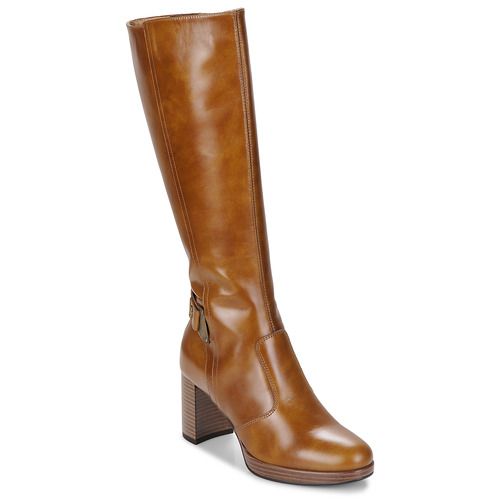 Stivali NeroGiardini I411740D-400 Marrone per Donna, eleganti e comodi, perfetti per ogni occasione. Realizzati con materiali di alta qualità, questi stivali offrono stile e praticità. Ideali per completare il tuo outfit autunnale e invernale, garantendo comfort tutto il giorno. Disponibili in marrone, un must-have per ogni guardaroba femminile. Acquista ora i tuoi stivali NeroGiardini!