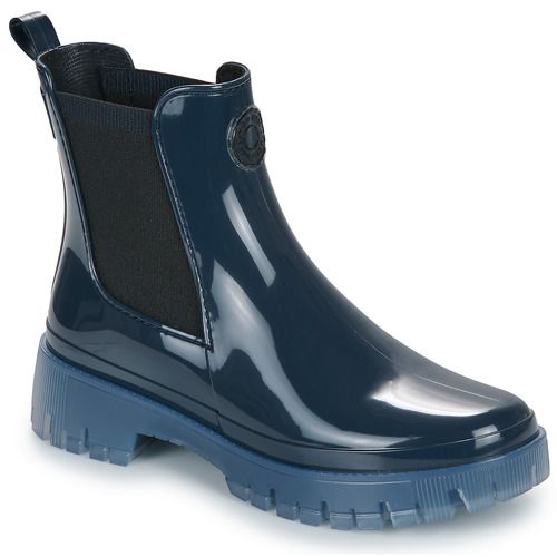 Stivali da pioggia Donna Lemon Jelly CAROLINA Blu, eleganti e impermeabili, perfetti per ogni occasione. Realizzati in materiale ecologico, questi stivali uniscono comfort e stile, ideali per affrontare la pioggia con classe. Perfetti per l'autunno e l'inverno, offrono una calzata comoda e una resistenza unica. Disponibili in blu, un must-have per ogni guardaroba.