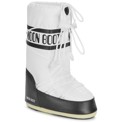 Moon Boot MB ICON NYLON Bianco Scarpe da neve Donna: eleganti e funzionali stivali in nylon, ideali per affrontare l'inverno con stile. Resistenti all'acqua e dotati di suola antiscivolo, queste scarpe da neve garantiscono comfort e calore. Perfette per escursioni sulla neve o passeggiate in città, un must-have per ogni amante della moda invernale. Scopri il design iconico e la praticità delle Moon Boot MB ICON NYLON.