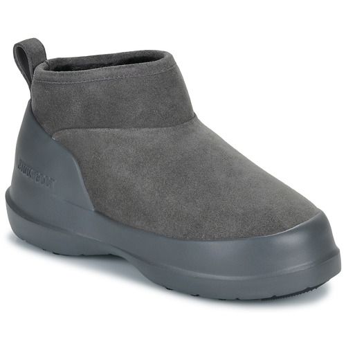 Scarpa da neve donna Moon Boot MB LUNA LOW BOOT SUEDE in grigio, elegante e funzionale, ideale per l'inverno. Design raffinato e materiali di alta qualità garantiscono comfort e calore in ogni situazione. Perfetta per passeggiate sulla neve e avventure all'aperto. Acquista ora e affronta l'inverno con stile!