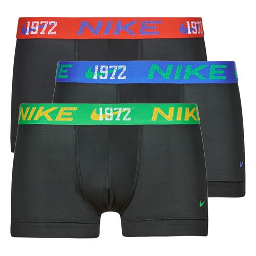 Boxer uomo Nike ESSENTIAL MICRO X3 in nero, realizzati in tessuto morbido e traspirante, ideali per il massimo comfort e supporto. Perfetti per l'attività fisica o il relax, questi boxer offrono una vestibilità aderente e uno stile elegante. Acquista ora i Nike ESSENTIAL MICRO X3 per un look sporty e alla moda.