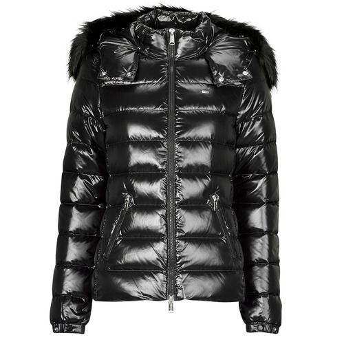Piumino Donna Tommy Jeans TJW TONAL HOODED DOWN JACKET, elegante e caldo, con cappuccio e design moderno, perfetto per l'inverno. Acquista ora il tuo piumino ideale per rimanere alla moda e al caldo.