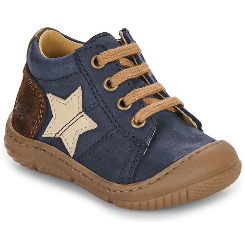 Scarpe Bopy per bambino ragazzo modello JAMZIP in blu, ideali per il tempo libero e le attività quotidiane. Realizzate con materiali di alta qualità, offrono comfort e stile per i più piccoli. Perfette per la scuola o il gioco, queste scarpe sono un must-have per la moda infantile. Scopri il design accattivante e la facilità di abbinamento con vari outfit. Acquista ora le Bopy Scarpe bambino ragazzo JAMZIP Blu per una crescita all'insegna del comfort!