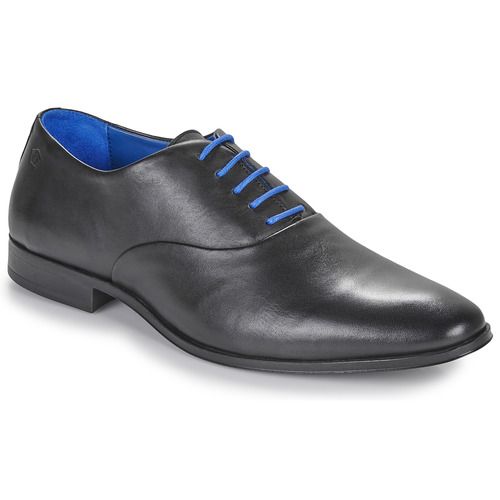 Scarpe Carlington GACOE Nero Richelieu Uomo, eleganti e versatili, ideali per ogni occasione. Design raffinato e materiali di alta qualità per garantire comfort e stile. Acquista ora le tue Carlington GACOE per un look impeccabile.