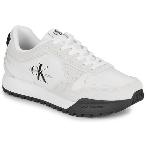 Sneakers uomo Calvin Klein Jeans TOOTHY RUNNER IRREGULARLINES in bianco, caratterizzate da un design moderno e accattivante. Queste sneakers offrono comfort e stile, perfette per ogni occasione casual. Ideali per gli amanti della moda che cercano qualità e versatilità. Scopri il comfort e l'eleganza delle Calvin Klein Jeans TOOTHY RUNNER IRREGULARLINES in bianco.