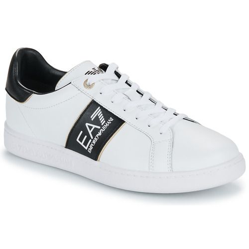 Sneakers uomo Emporio Armani EA7 X8X102 in bianco, perfette per un look sportivo e alla moda. Scarpe eleganti e versatili, ideali per il tempo libero e l'uso quotidiano. Realizzate con materiali di alta qualità, offrono comfort e stile. Acquista le sneakers Emporio Armani EA7 per un tocco di classe nel tuo guardaroba.