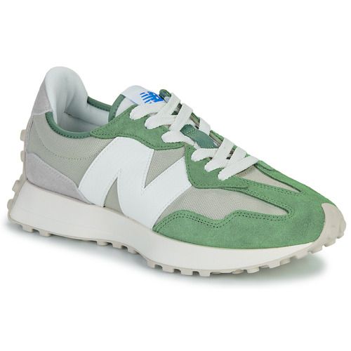 Sneakers Uomo New Balance 327 Verde - Stile e comfort per ogni occasione. Queste scarpe sportive offrono un design moderno e una vestibilità perfetta, ideali per gli amanti della moda e dello sport. Acquista ora le New Balance 327 Verde per un look unico e alla moda.