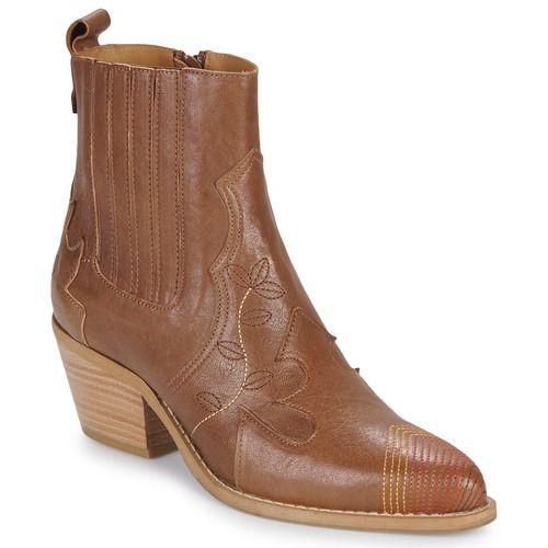 Stivaletti Donna Casta DAWN in Marrone - Eleganti e comodissimi, perfetti per ogni occasione. Realizzati con materiali di alta qualità, questi stivaletti offrono stile e comfort per le donne moderne. Acquista ora per arricchire il tuo guardaroba con un tocco di classe e versatilità!