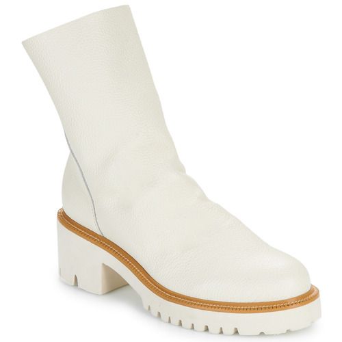 Stivaletti Donna Mam'Zelle UFAX Bianco in pelle, eleganti e versatili, ideali per ogni occasione. Design moderno e comfort ottimale, perfetti per completare il tuo look con stile. Scarpe trendy per una donna alla moda.
