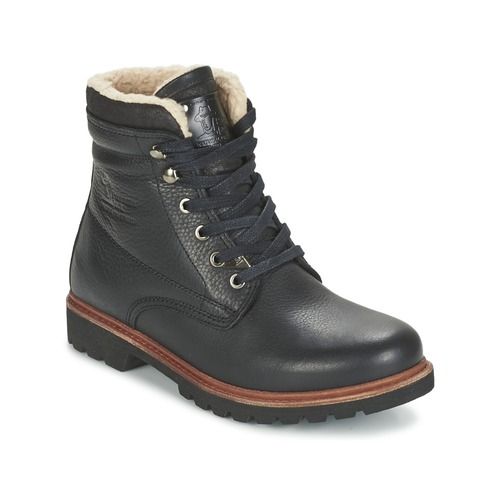 Stivaletti Uomo Panama Jack PANAMA in Nero, realizzati in pelle di alta qualità, ideali per l'autunno e l'inverno. Questi stivali eleganti e resistenti offrono comfort e stile per ogni occasione. Perfetti per un look casual o per uscire con classe. Disponibili in diverse taglie per soddisfare ogni esigenza. Acquista ora i Panama Jack PANAMA Nero per un tocco di eleganza nelle tue calzature!